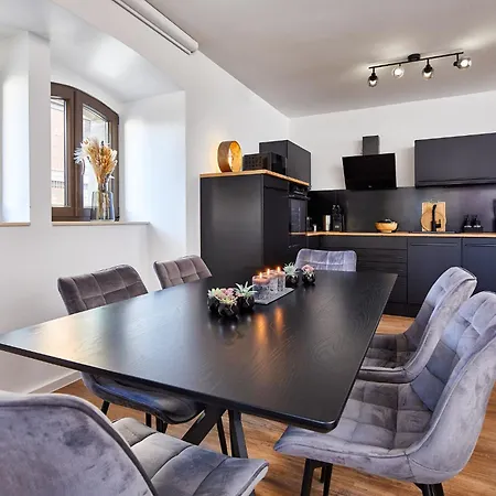 Wstay Industrie Charme St Zwo * 스타인푸르트